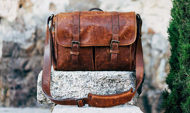 How To Wear A Messenger Bag In A Proper Way